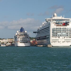 Wer immer glaubte die "Europa" sein groß... hier ist "mein" Schiff