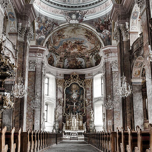 Kirche Pöllau 1 tonemapped