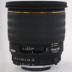 Repariertes Sigma AF 24/1.8D macro EX DG