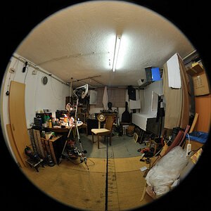 Mit dem letztmalig durch Einbau einer neuen Frontlinse verbesserten Selbstbau-FX-Fisheye 8/3.5 AI bei f/8