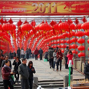 Brückenschmuck auf dem Frühlingsfest in Fuyang/Zeijang