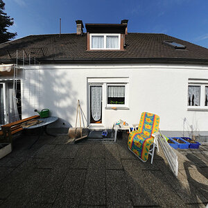 Mit dem neuen FX-Fisheye (5-Linser-Vorsatz am MF 18/3.5 AI) an D700
"Entzerrt" als Superweitwinkelaufnahme