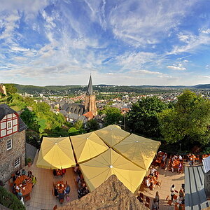 Panorama Marburg Schloss 8 16 klein