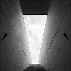 cR Langen Foundation 4900