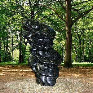 Tony Cragg20110430  Skulpturenpark Waldfrieden Wpt  0082 DxO