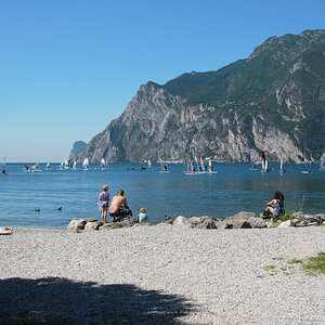 Lago di Garda: Blick von Torbole (Nordspitze des Sees) nach Süden