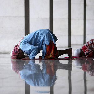 11 06 04Istiqlal0440