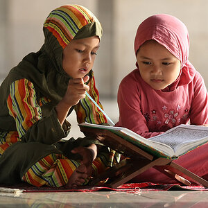 11 06 04Istiqlal0281