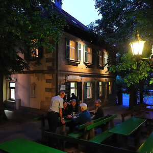 Biergarten Test 16-35