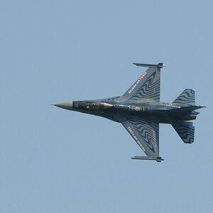 F-16 09