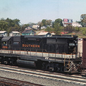 NorthCarolina 1981 0003a-f: Southern railways in Winston-Salem; scan von Kodachrome 25 mit Canoscan 9000F