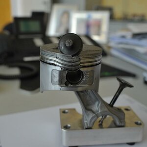 D700 28 f2.8 MF Ais
Iso 900
1/30s
1:5.6