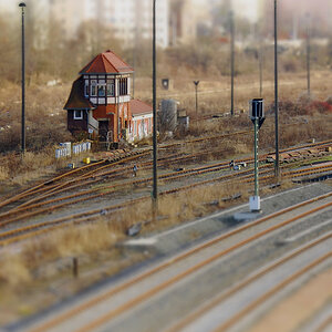 das alte Stellwerk vom Geraer Hauptbahnhof jetzt auch als als Bausatz für Modellbahnanlagen verfügbar :)))