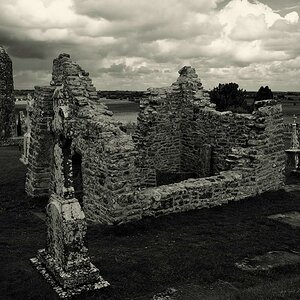 X 0176 Irland 2011 Ciarans church