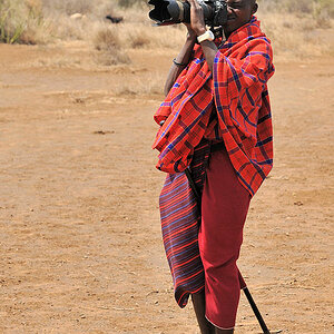 Maasai mit Nikon
7582