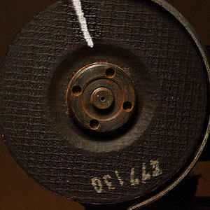 13
Kurzzeitblitz 0,068µF / 3kV
1/250s f/8
ISO 3200