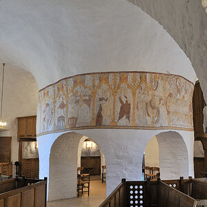 DSC6885 NF-F
Rundkirche Østerlars