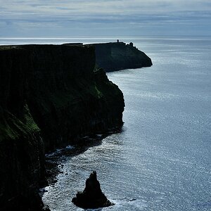 X 0133 Irland 2011 the cliffs against the light