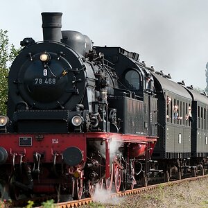 20110924 0536 [NIKON D3] 200 mm,1 250 Sek. bei ƒ   7,1