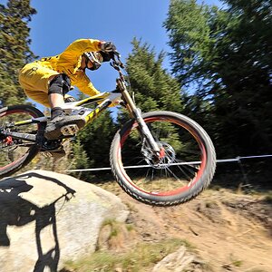 iXS Swiss Downhill Cup,  Bellwald, 01.10.2011.