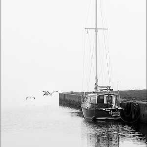 Boot am Steg sw1