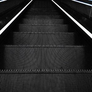 Rolltreppe abwärts 2