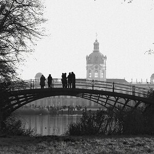 Vom Park auf dasSchloss 0016 111113 1 SW 1024x686 90