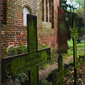 Friedhof 2