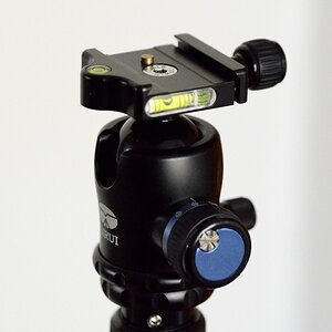 SIRUI K-20X auf N-2204