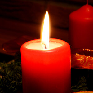 1. Advent Nikon D5100