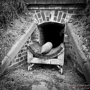 Westbarriere in Swinemünde
Munitionstunnel