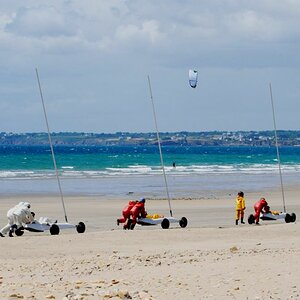 Strandsegler Kinder in der  Bretagne