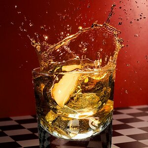 WHISKEY RED