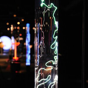 Blitze im Glaszylinder (Swiss Science Center Technorama)