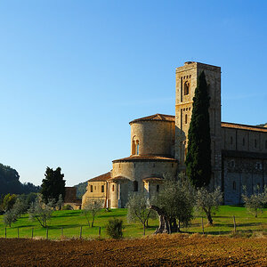 Sant'Antimo nähe Castelnuovo dell'Abate