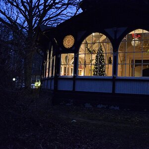 Restaurant bei Dämmerung
