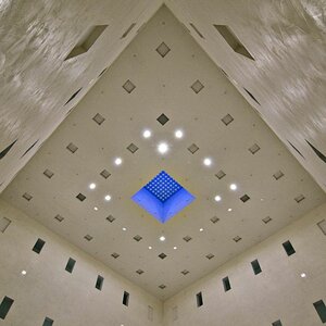 Atrium 3