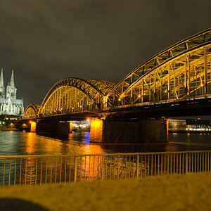 Dom mit Hohenzollernbrücke