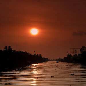 Mekong
Delta
Fluss
Vietnam
Schiff
Sonne
Sonnenuntergang
Kitsch
Sundown