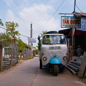Mekong
Delta
Vietnam
Affenschaukel
blau
Dreirad