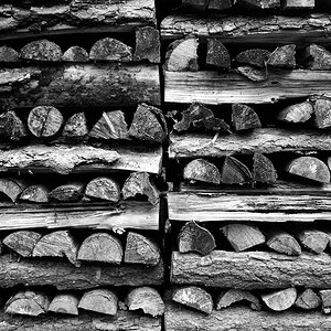 Holzstapel04