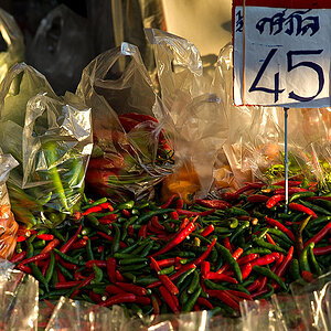 bangkok klong toey market 1016259