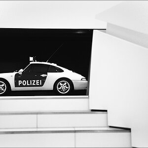 Porsche Museum, Stuttgart - 30.12.2011 - Polizei