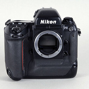 Nikon F5
