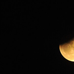 Tsavo West, partielle Mondfinsternis am 10. Dezember 2010