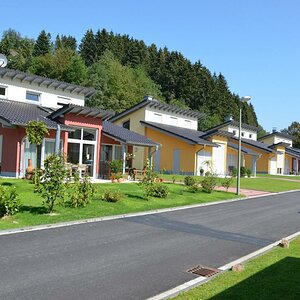 2011.09.05   EFH 1 4 Straßenzug   1