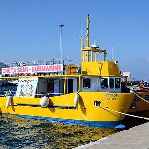 Creta Submarine