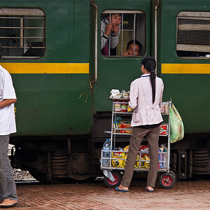 Vietnam
Bahn
Bahnfahrt
Reisen
Reiseverpflegung