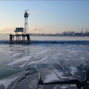 comp Elbe unter Eis 136b