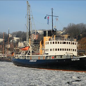 comp Elbe unter Eis 224b